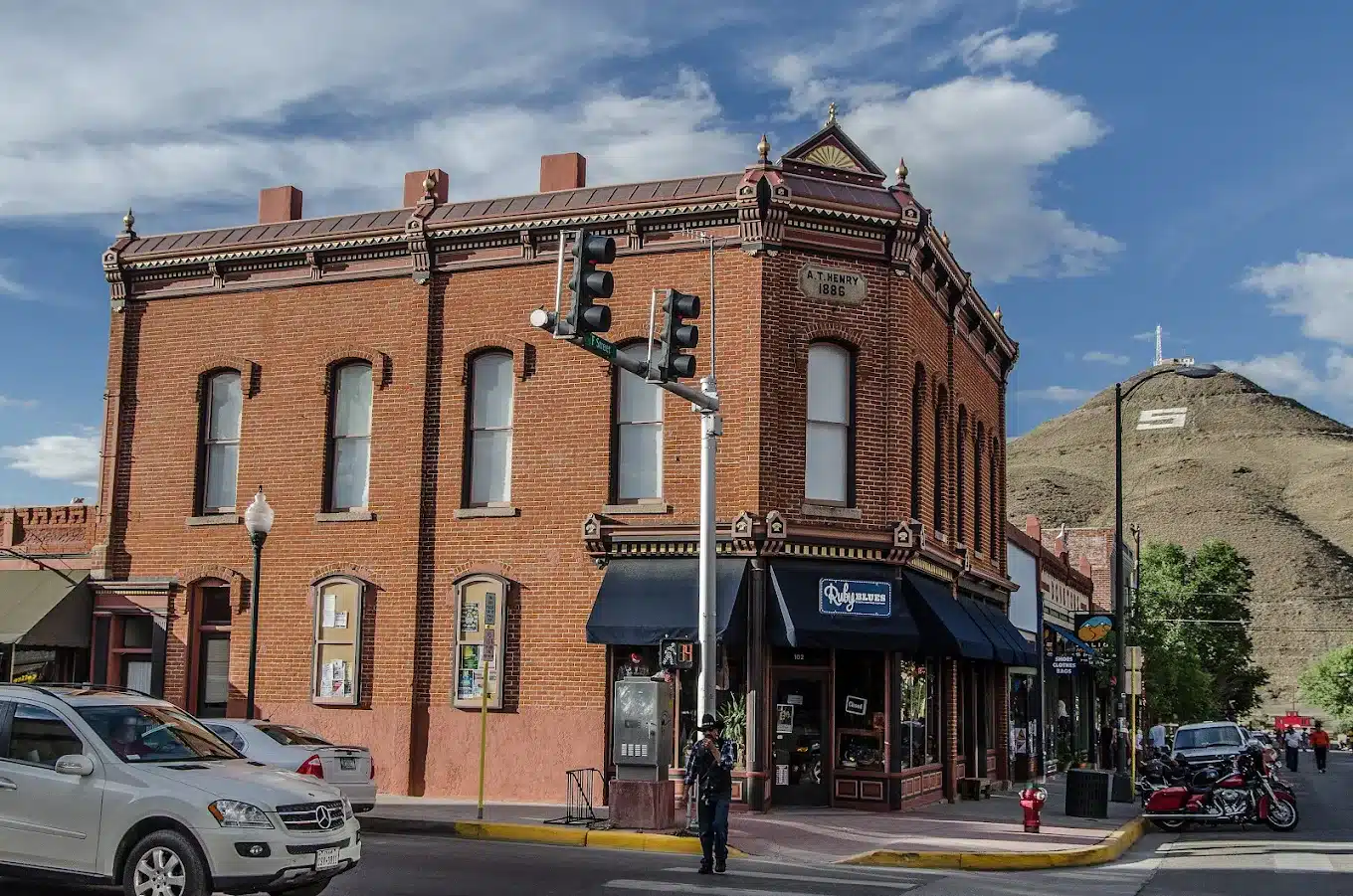 Salida art galleries in downtown Salida's Creative District
